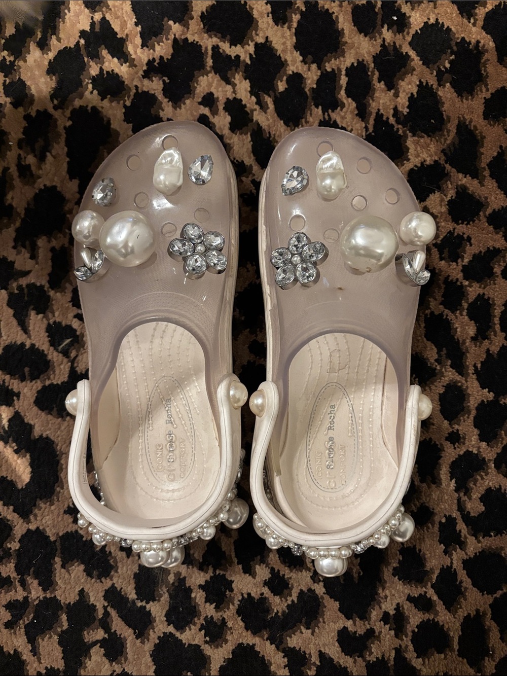 Simone Rocha Pearl & Crystal-Embellished Jelly Clogs - Taupe